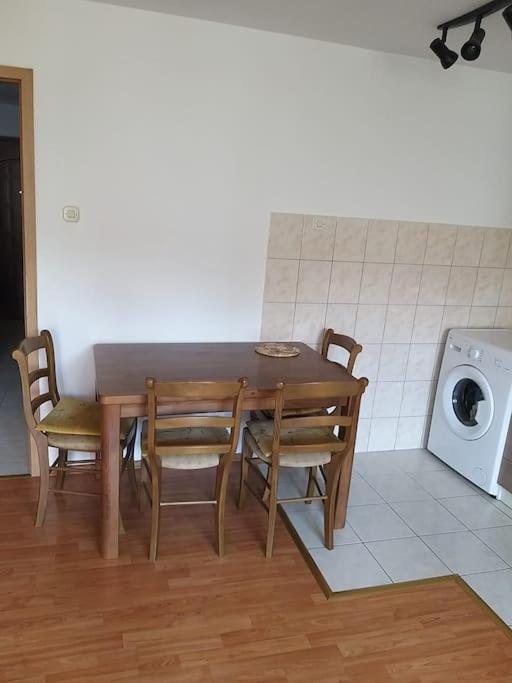 Nice Apartment On Quite Location Near City Center Split Exterior foto