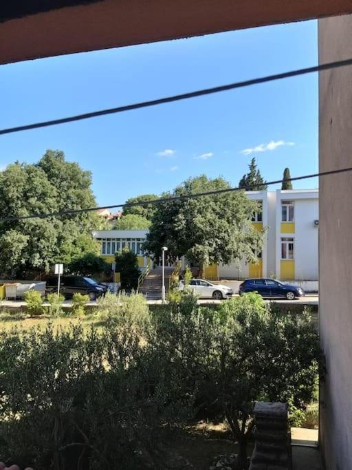 Nice Apartment On Quite Location Near City Center Split Exterior foto