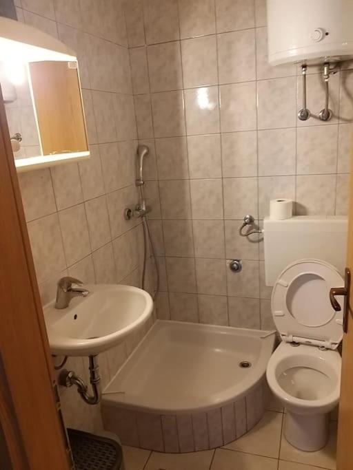 Nice Apartment On Quite Location Near City Center Split Exterior foto